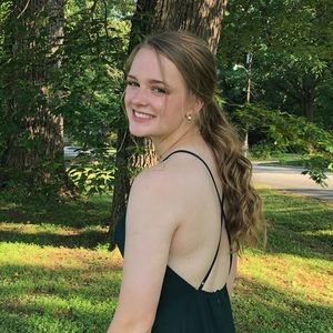 Meet your Posher, Amanda